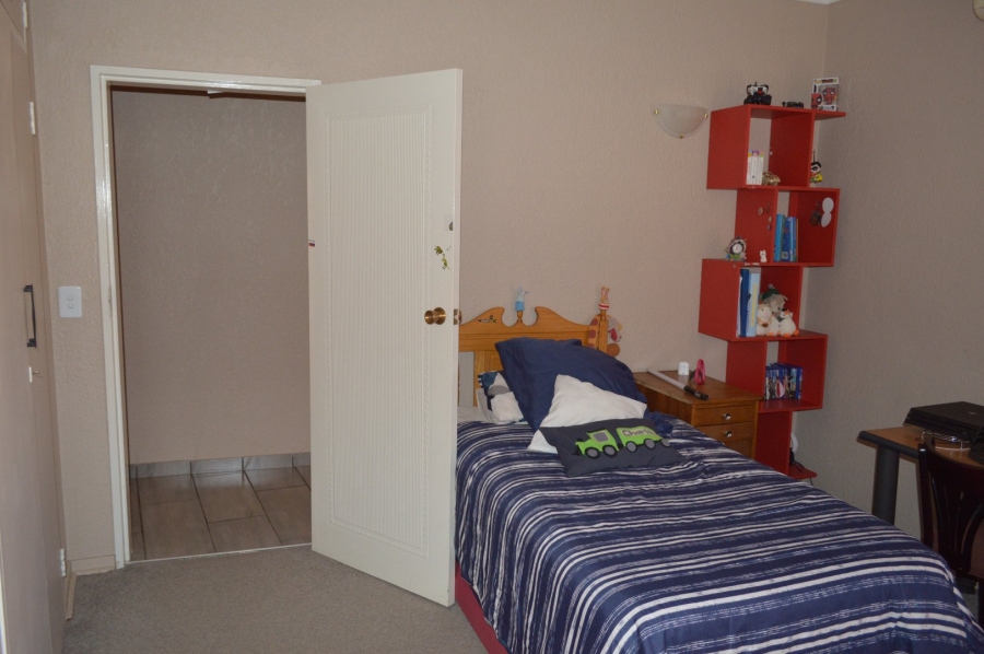 5 Bedroom Property for Sale in Wilkoppies North West